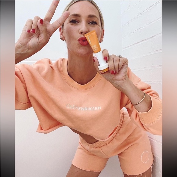 Ole Henriksen Limited Edition 2023 Influencer High Waisted Knit Sweat Shorts S - Picture 2 of 10